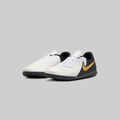 Nike Jr. Phantom GX 2 Club ndoor Court Football Shoes