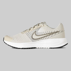 Nike Defy Women’s Running Shoes