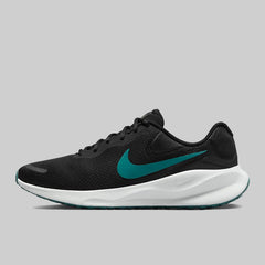 Nike Revolution 7 Sneakers