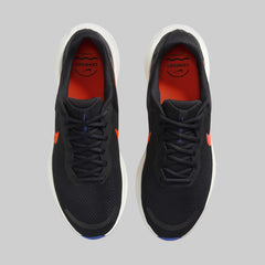 Nike Revolution 7 Sneakers