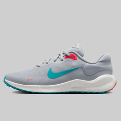 Nike Revolution 7 Sneakers