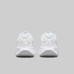 Nike Revolution 7 Sneakers