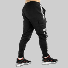 Nike Repeat Herren-Trainingsanzug – Jogginghose & Sweatshirt