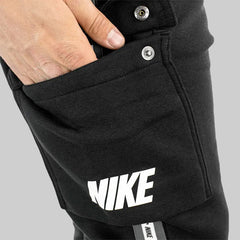 Nike Repeat Herren-Trainingsanzug – Jogginghose & Sweatshirt