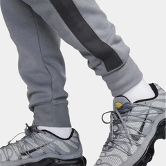 Nike Air Pullover Hoodie & Cargo Jogger Fleece Set