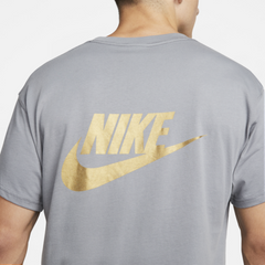 Nike Sportswear Standard Issue Men’s T-Shirt – Grey