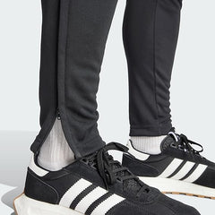 Adidas Herren-Trainingshose Entrada 22 – Leicht und komfortabel