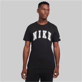 Men’s Sportswear Club Relaxed-Fit Logo Graphic T-Shirt