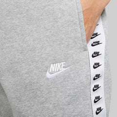 Nike Men’s Sportswear Fleece Sweatpants