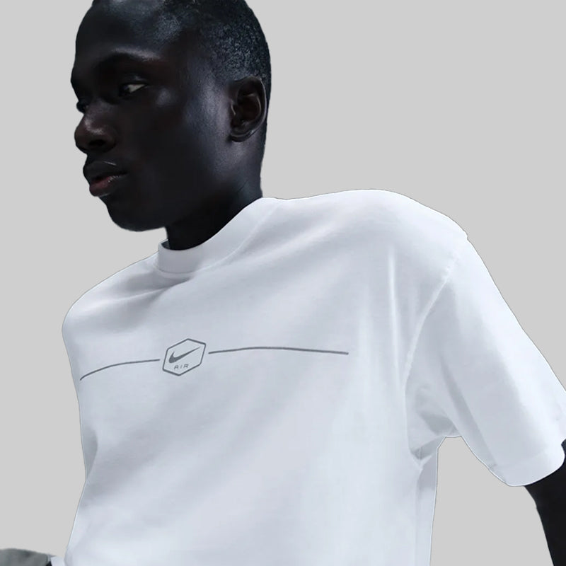 Nike Sportswear Men's Max90 T-Shirt – Premium Cotton Tee