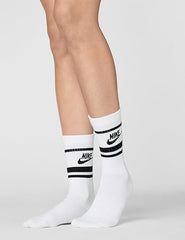 Nike Unisex Everyday Essential Sportswear Socks