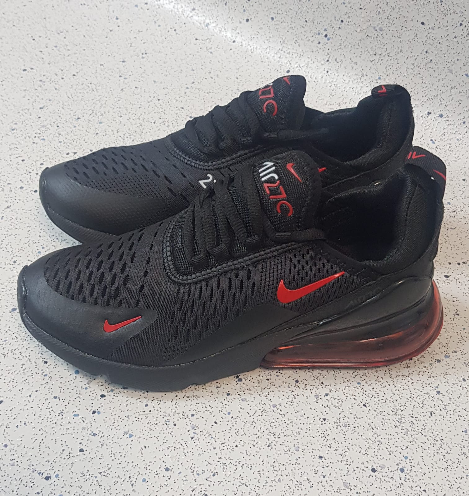 Nike Air Max 270 Men's Trainers in Black and Red