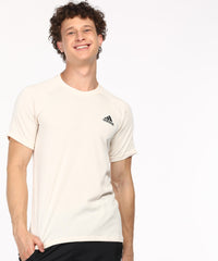 Adidas Men's FreeLift Tech Aeroknit Graphic T-Shirt Ivory/Grey